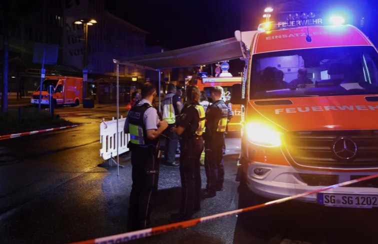 Knife Attack at German Festival Leaves 3 Dead, 4 Injured in Solingen