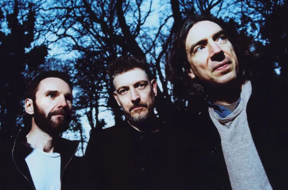 Snow Patrol Poised for First UK No. 1 in 18 Years