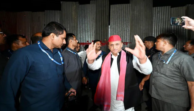 Akhilesh Yadav's Bold Move at JP Narayan Museum Sparks Political Showdown