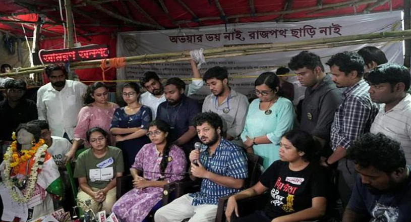 Dr Arnab Mukhopadhyay and other junior doctors address the media announcind withdrawal of their fast unto death over RG Kar Medical College rape and murder incident, in Kolkata, Monday, Oct 21, 2024. (PTI Photo)