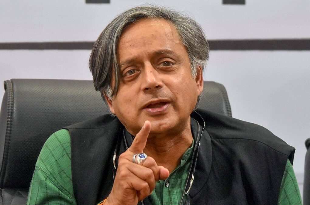 Shashi Tharoor shares selfie with BJP minister amid rift rumours